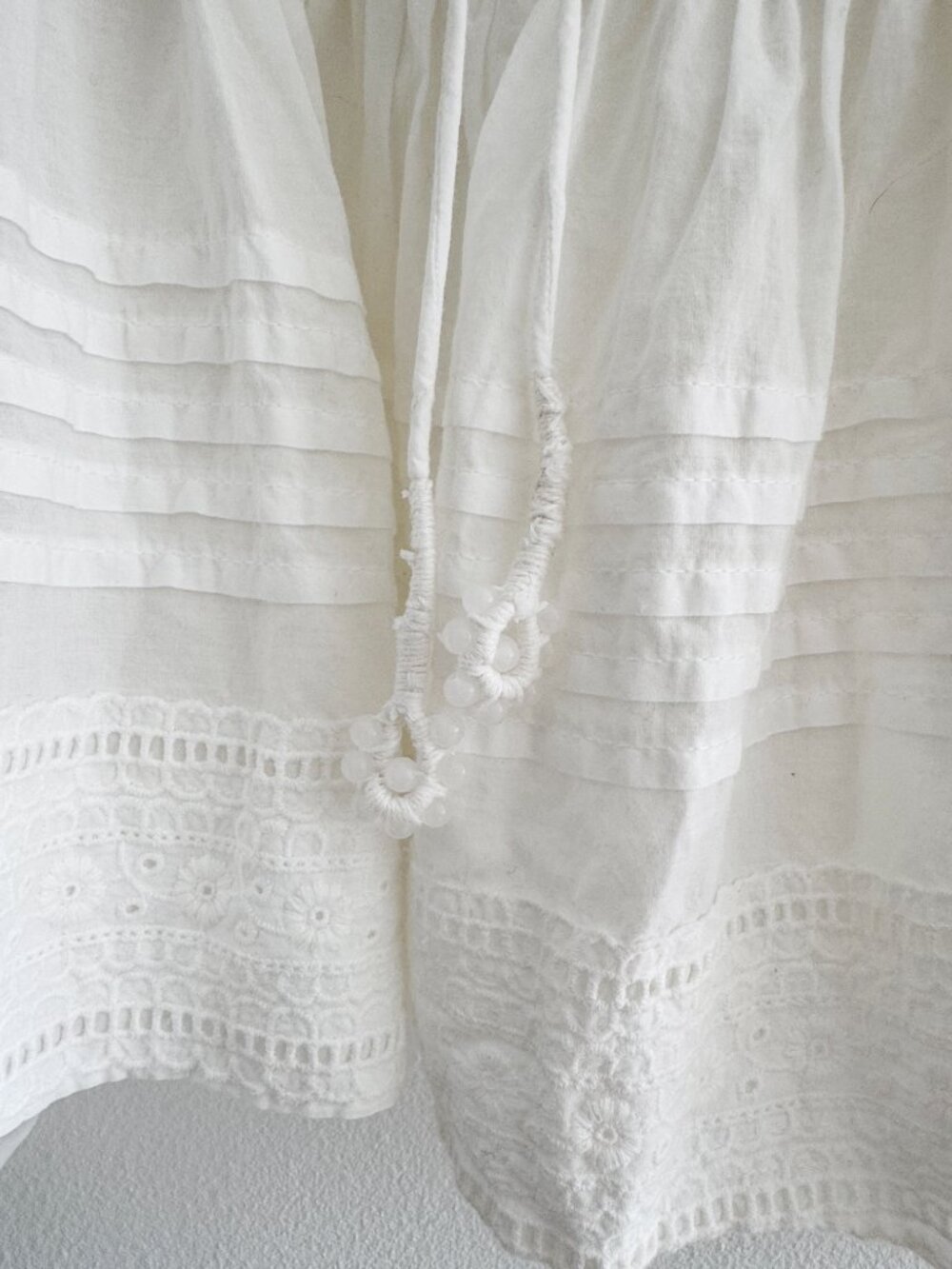 FARM Rio Cream Ruffle Lace Peasant Blouse - Picture 7 of 8